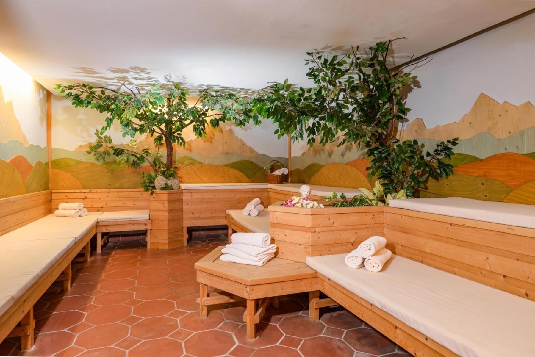 Hotel Restaurant Lebzelter Altenmarkt im Pongau Ngoại thất bức ảnh